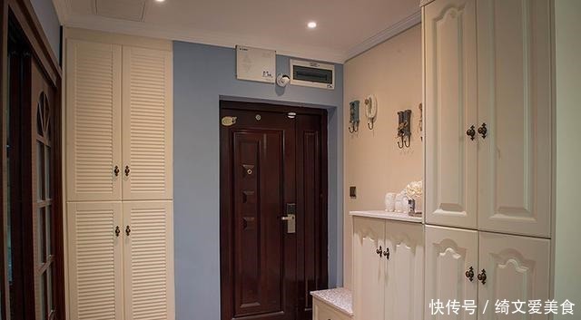 储物柜|头一次见入户鞋柜还能这样装,长见识了,忍不住晒晒弟弟的新房