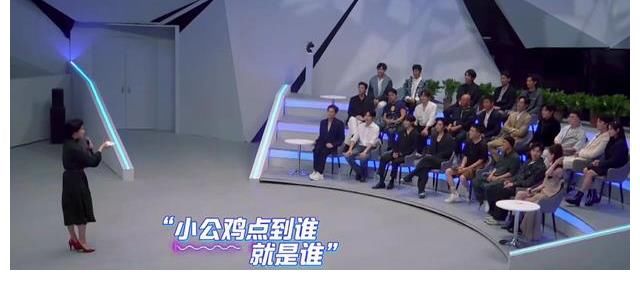 張衛健周曉鷗組反光吧哥哥，這一波“撞造型”，你覺得誰贏了？