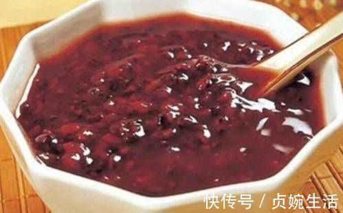 早餐常能为孩子们做这种粥，不仅好喝，而且健脾补血，是孩子们最爱吃的