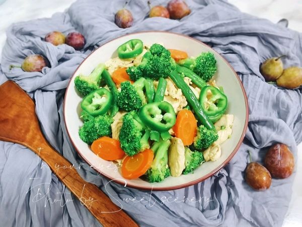 萝卜|低脂低盐时蔬炒鸡肉