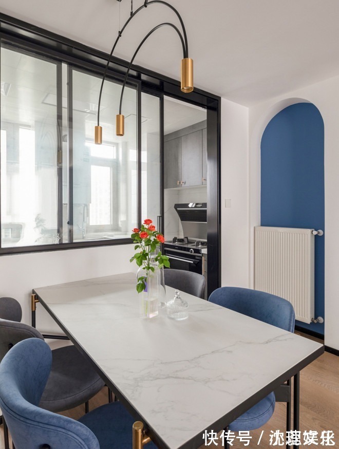 背景墙|看她家的配色,像吃了一口甜而不腻的糕点~