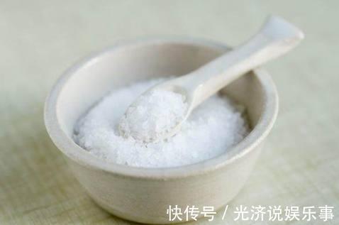 食物|高血压患者不能吃的食物,会加重血管堵塞,可不能贪嘴