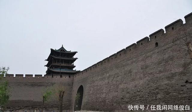 围墙|墙后那些事墙外是生活、墙内是约束,而你的选择会让我很期待着