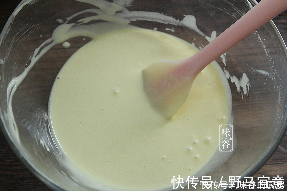 炸粉|红薯别再烤着吃了,这样做成零食,金黄酥脆又好吃,真后悔做少了