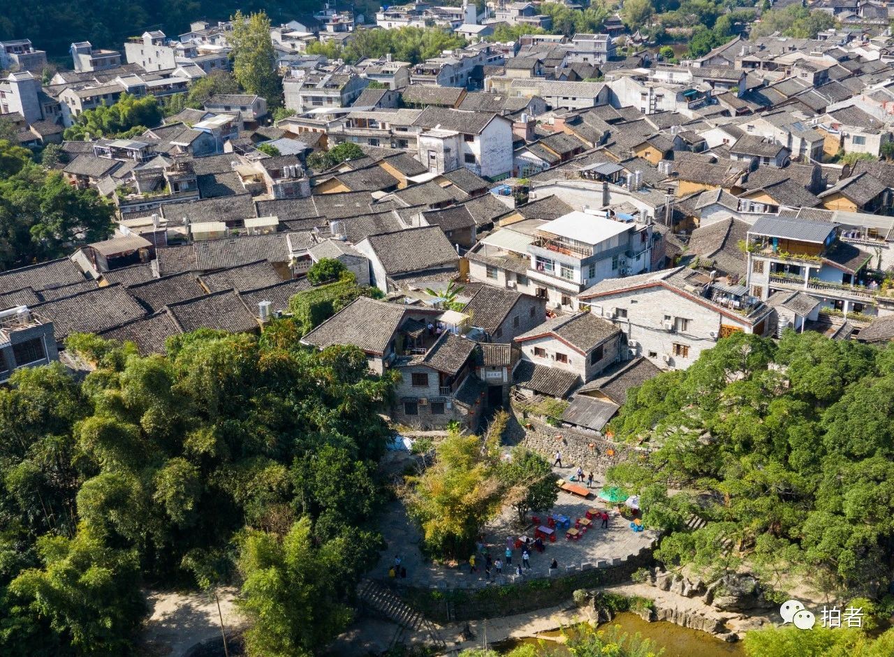 山村|空姐支教山村小学：想帮孩子们“飞上蓝天”