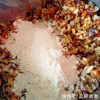 搅拌均匀|广式伍仁月饼(手工馅料制作)