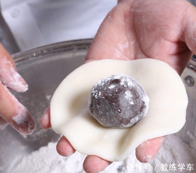 冰皮月饼,吃起来有种冰激凌的感觉!