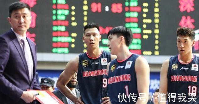 特许鞋|胡明轩胜利了！CBA官宣5位“特许”球员，四字外援重返CBA