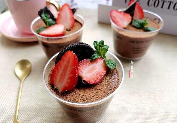 在家自制味美慕斯杯,口感细腻入口即化,学会后不用去买了