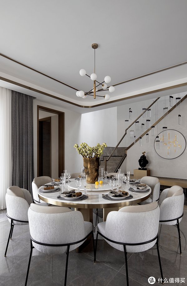 现代人|当现代风，遇见中式风，230㎡中式合院，白墙黛瓦下的诗意生活