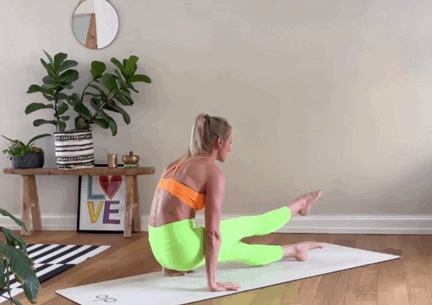 动作|练瑜伽，为何建议你一定要加强上背力量的练习？