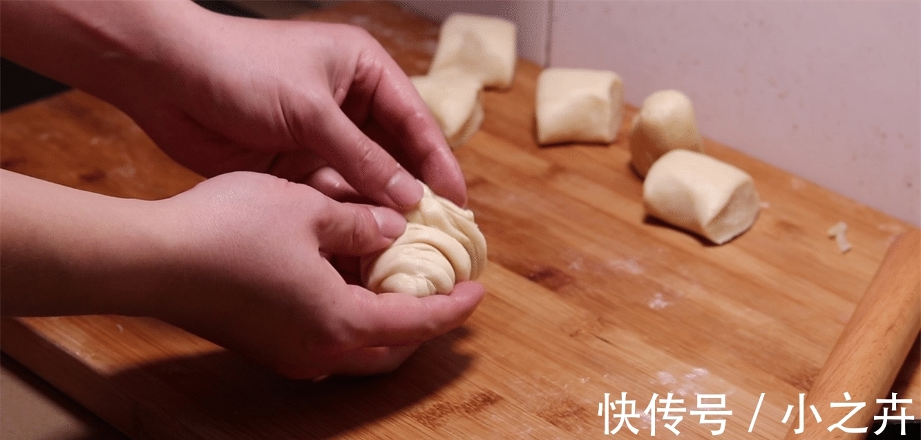 美食达人|手抓饼最好吃的做法, 早餐不用排队买路边摊了, 在家也能做