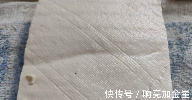 切块|豆腐和它是绝配，切块一煎再一炖，软嫩鲜美好消化，天天吃都不腻！