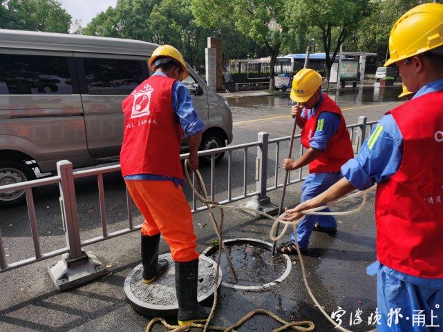 奉化区综合执法局|风雨同舟，奉化城管应急救援队驰援海曙