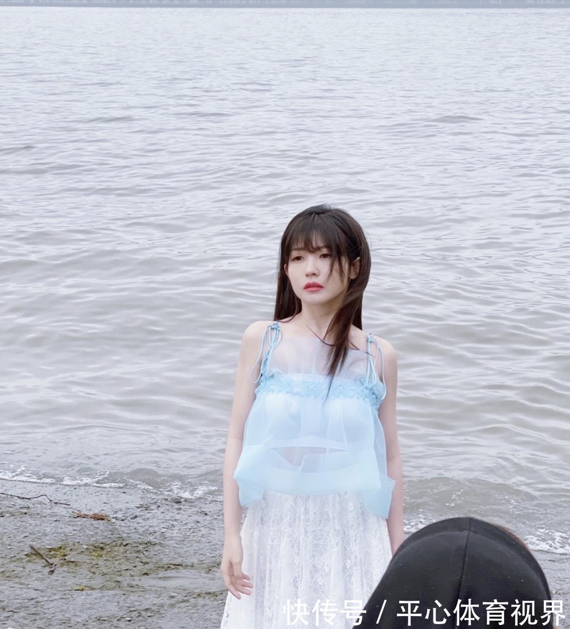 身材 软妹还能这样穿!身材娇小的赖美云,穿搭清新养眼!