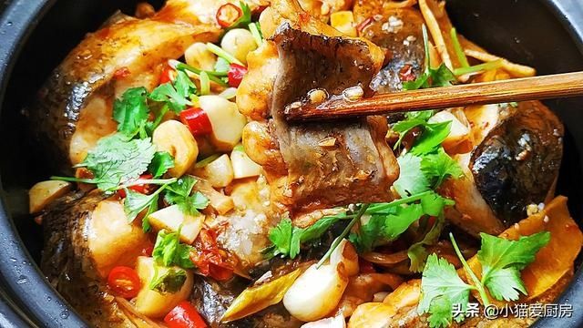  2克|教你做非常简单的砂锅焖草鱼，不用煎也不用油炸，好吃特下饭