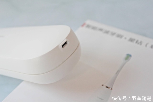 翻开包包给你看,短途出行都带些什么?超级实用的随身好物分享!