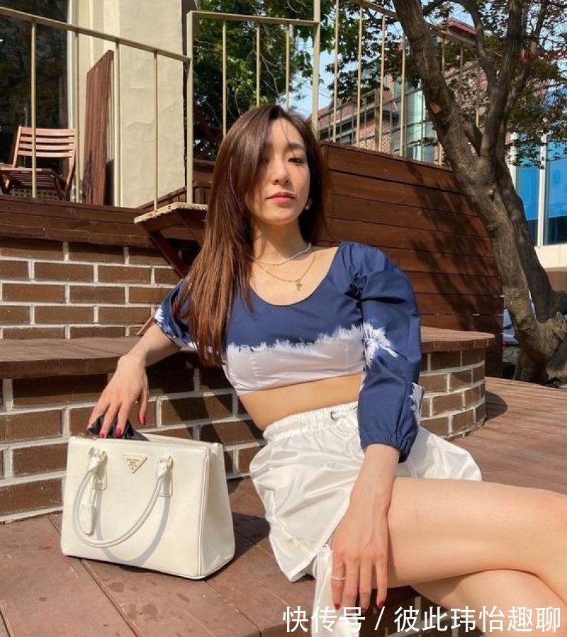 单品|白色短裤显瘦!少女时代穿搭解析:这些单品要牢记!