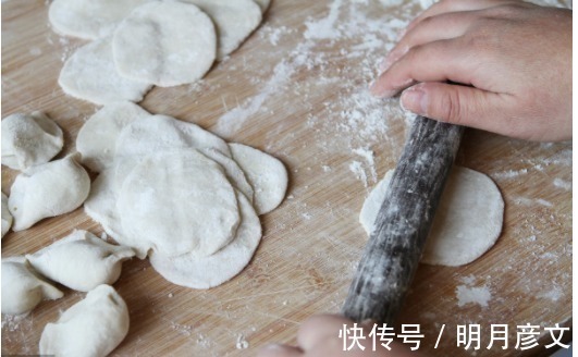 饺子馅|韭菜肉饺子馅怎么做才好吃？下足功夫满足3个条件，比饺子馆好吃