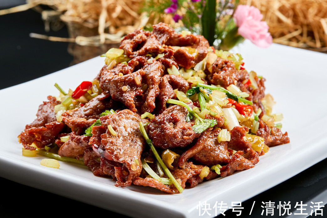 蛋清|腌牛肉只会放盐难怪又干又柴,大厨教你做法,炒出来又香又嫩
