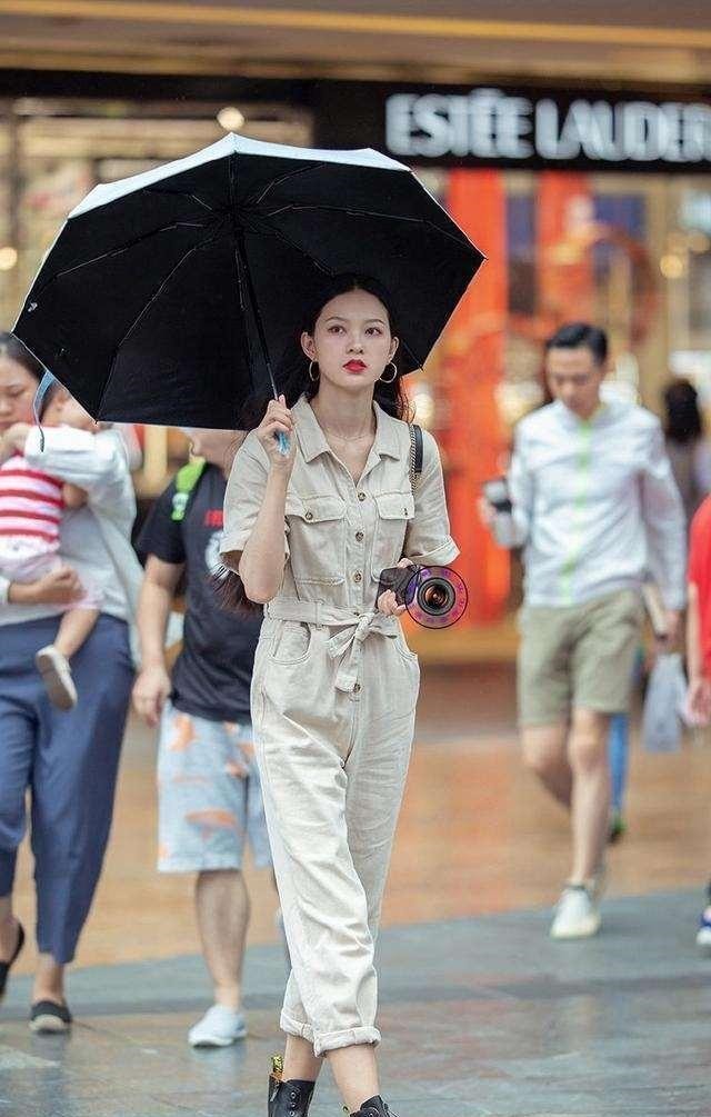 精致|贴身收腹的瑜伽裤,穿搭清秀精致,风采洋溢