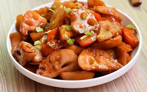  醋溜|醋溜藕片，先炒藕片还是先放醋？其实都不对，难怪藕片发黑不好吃