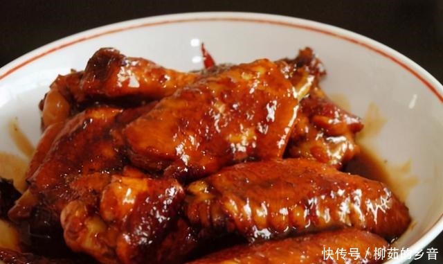 可乐鸡翅,先放鸡翅还是可乐原来我一直做错了,难怪不好吃