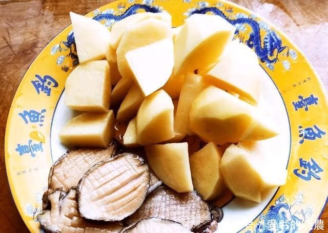 2021年夜饭,家有学子的来上这2道菜,寓意金榜题名捷报传