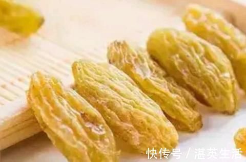 保护心血管|经常吃葡萄干好处多多,葡萄干和此物是“绝配”,不妨试着吃一些