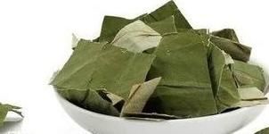 山楂加一寶泡水喝，每天一杯，排出黑臭宿便，和大肚腩說拜拜