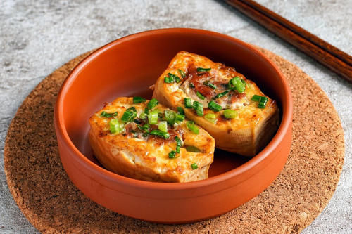 煎豆腐|煎豆腐别再直接下油锅了，还需多做这1步，豆腐不破皮不粘锅