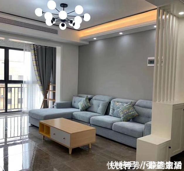 玄关|晒晒准备入住的新房,进门就被玄关迷住,一屋子灰色瓷砖太满意了