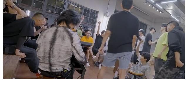 哥哥|胡海泉宿舍成產瓜基地，李響高瀚宇敖犬三人，才是真正的披荊斬棘