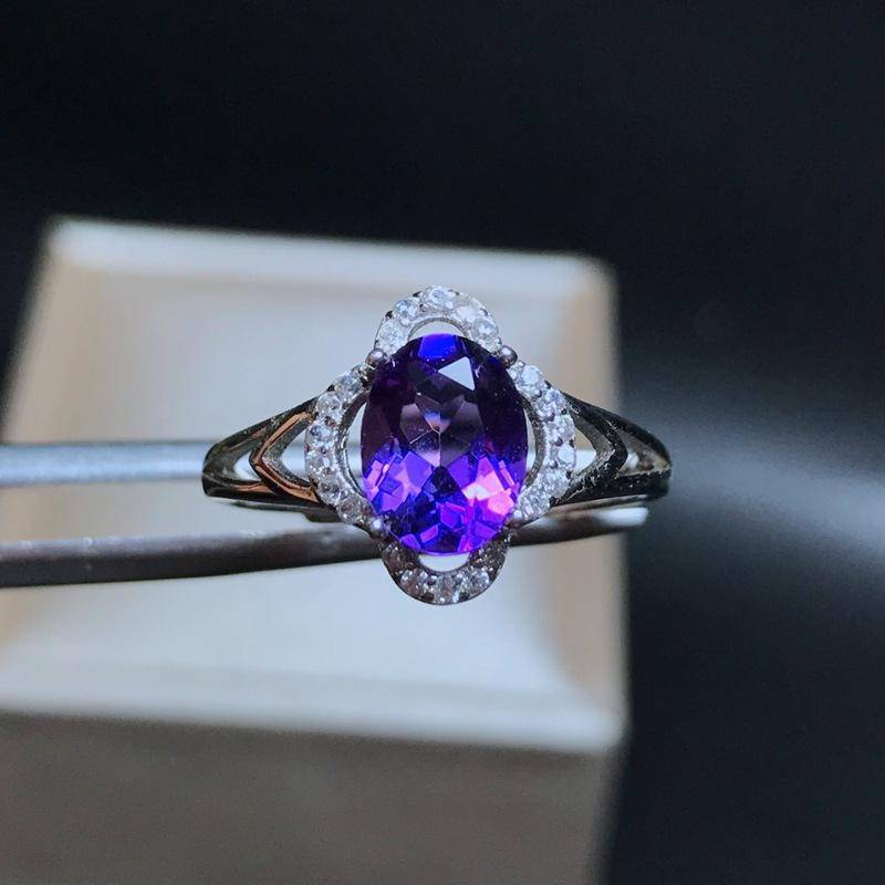 水晶 迷人的紫水晶,有哪些作用和功效?