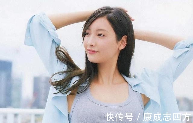 太太 日本太太的夏季穿搭,既要穿得时髦,也要穿得舒服,非常显气质!