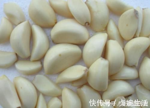 垂钓|蚯蚓钓鱼已成过去,大蒜将取代蚯蚓,让你比原来翻三倍,满载而归