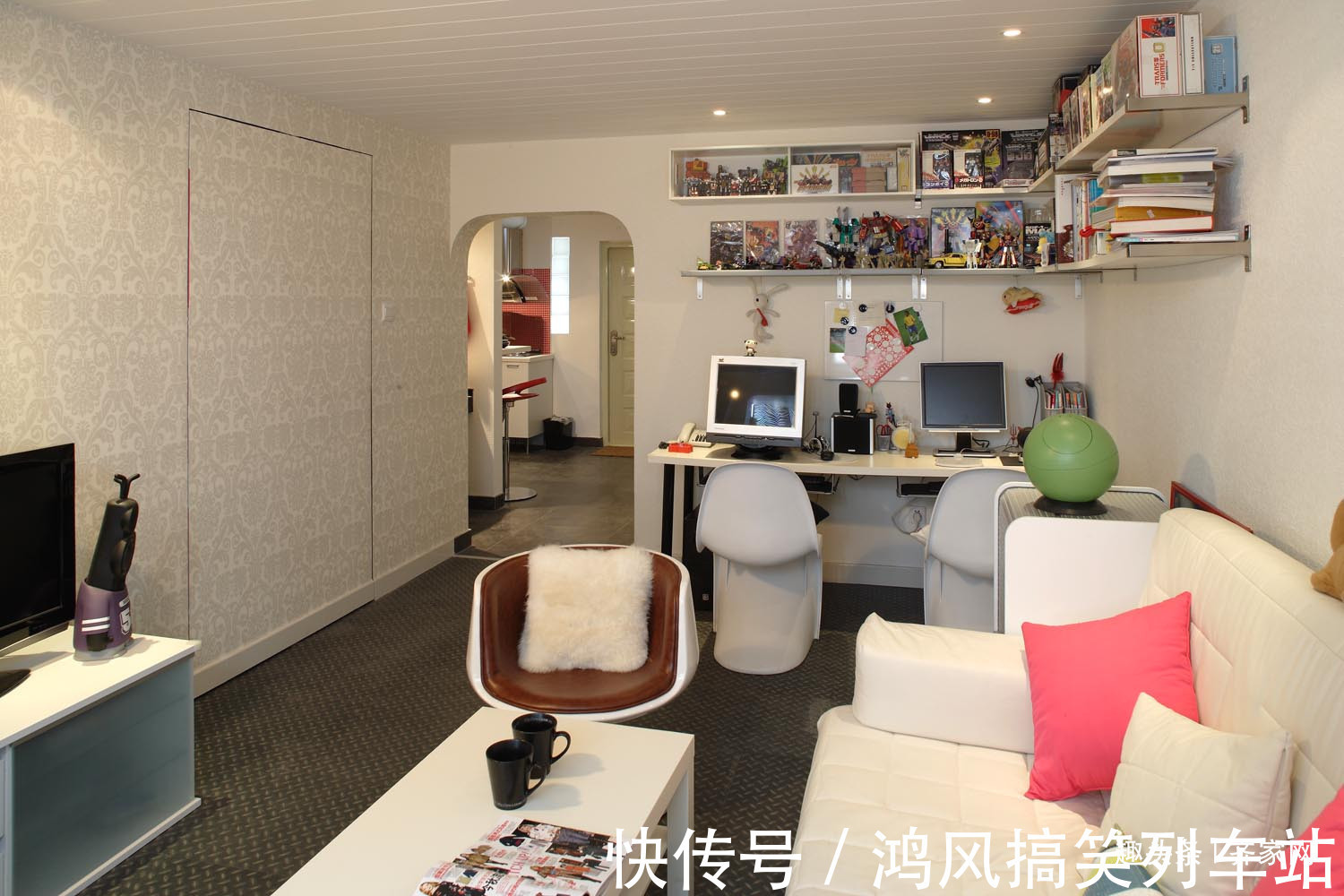 简约风|60平小户型简约风,两台电脑,两把高脚椅,适合情侣的小家!