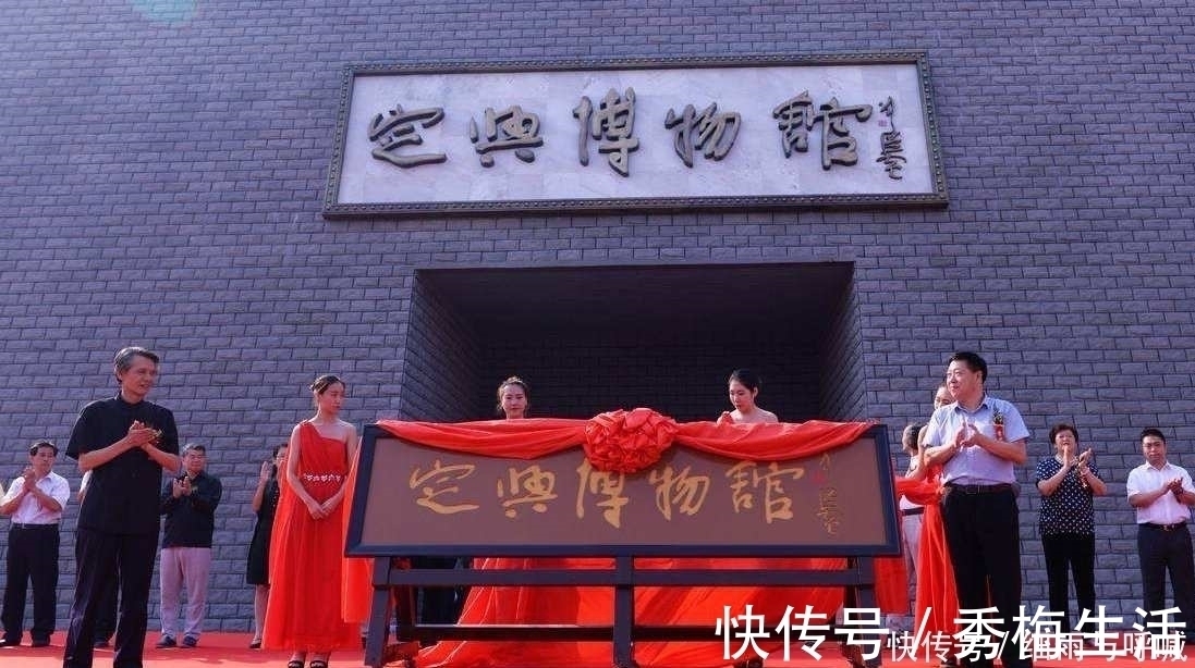 印刷体&刘洪彪:满大街的“印刷体”牌匾是文化倒退,书法家应有所作为!