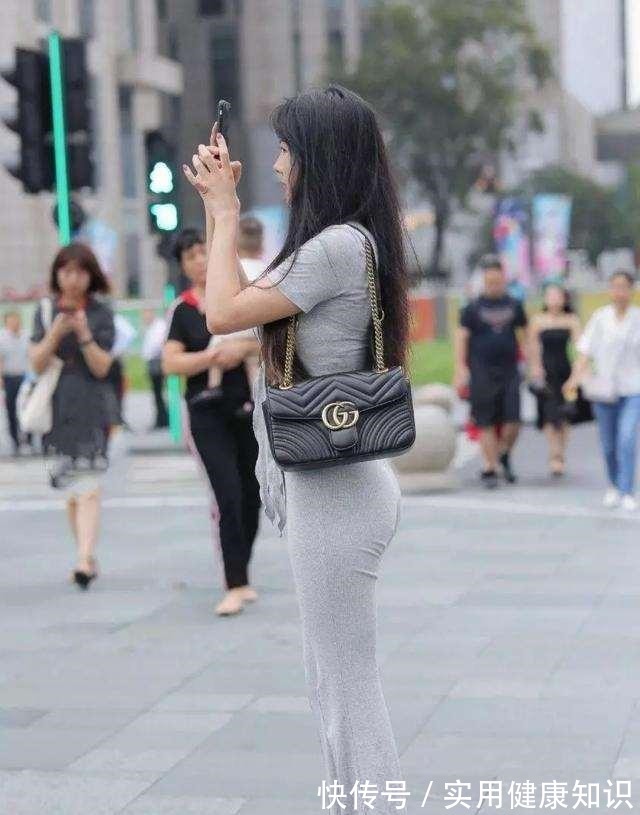 女孩子 打底裤搭配不挑人，凸显与众不同气质，耐看又不过时！
