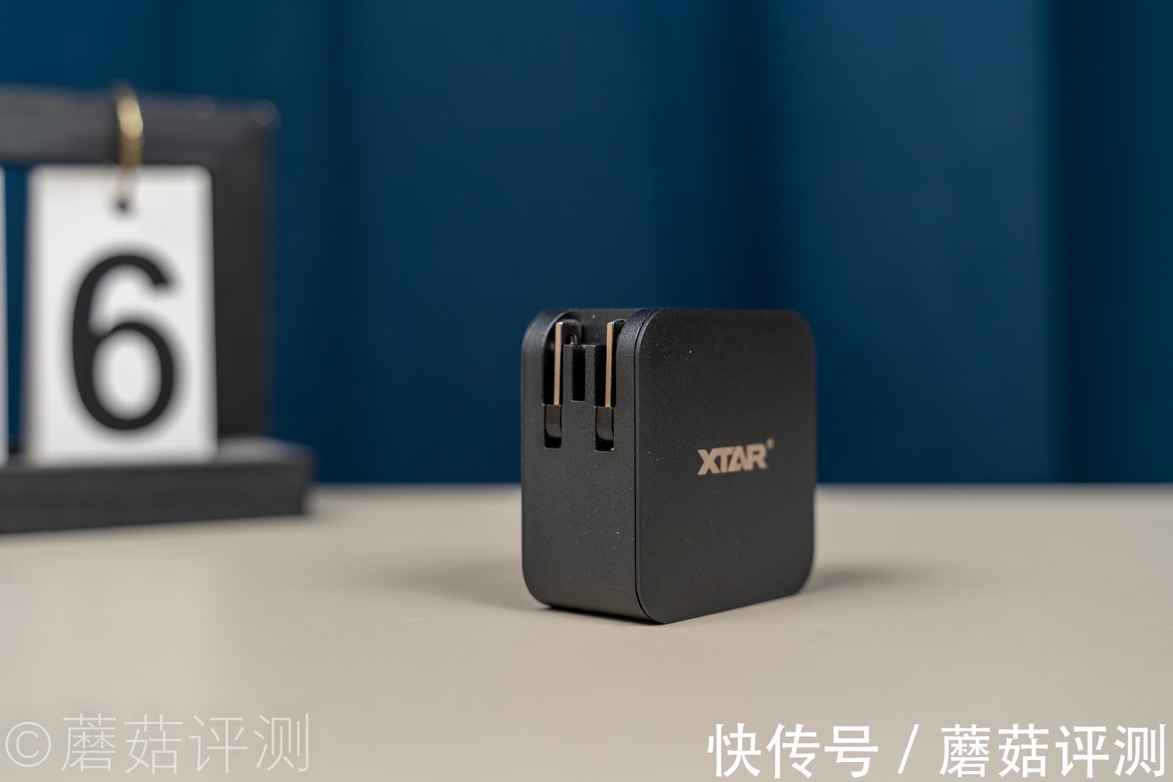 pd|整合模块，充电方便、携带更方便、XTAR SN4数码单反相机充电器 评测