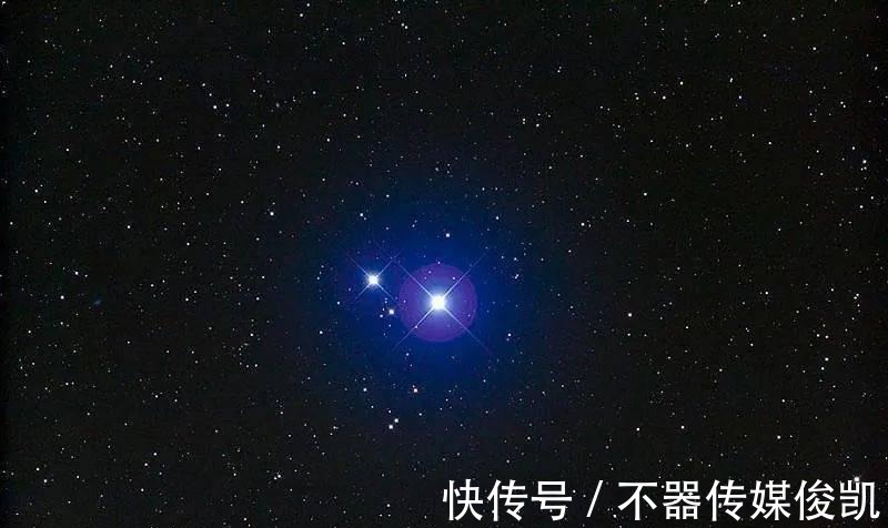 浪漫|沙漠看星星，赏珠宝，顶级奢牌就是这么浪漫