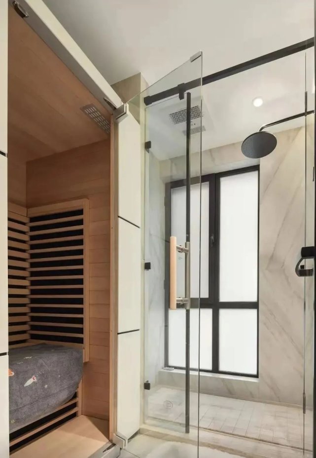 开放式|82㎡现代简约丨入户飘窗变卡座，开放式餐厨厅布局绝了