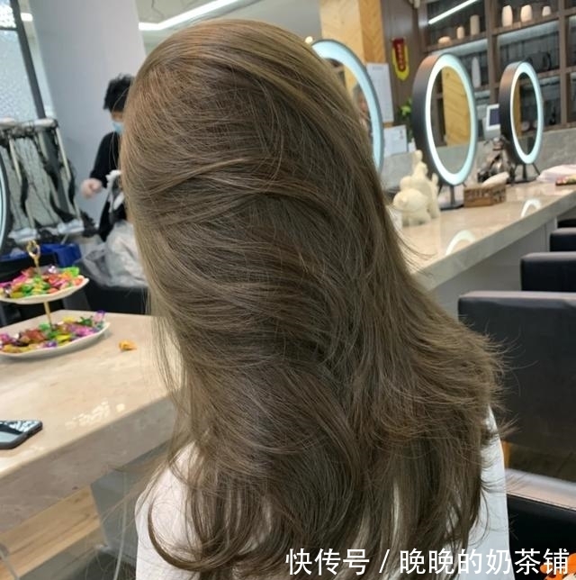 烫发 过年换什么发型,洋气又惊艳!这篇教你几招,让你少踩雷好打理