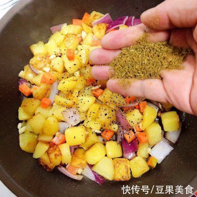 孜然洋葱炒土豆下饭界大哥大!看一眼就被馋哭
