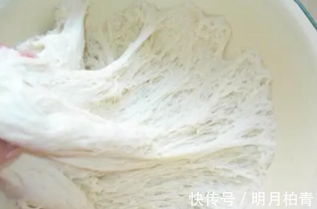 面团|无论是蒸包子还是蒸馒头，发面时加点“它”10分钟就能发满盆