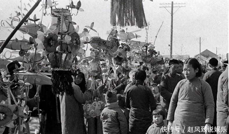 历史|历史上唯一一次春节被禁止，所有人不许过年，说句祝福话都会被抓