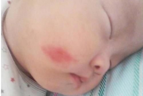 医生|“医生,能别用产钳吗?”产妇忍痛换跪姿分娩,为母则刚很感人