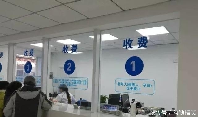 双拳|宝宝出生5天后紧握双拳离世,婆婆好奇掰开小手,宝妈泣不成声