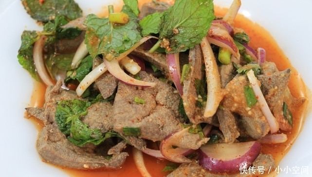 55岁男子不碰肥肉，脑梗离世，医生直言：厨房一种白色调料是祸根