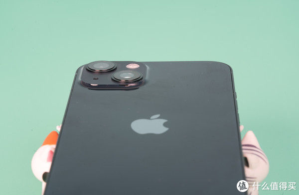 iphone|为何我把众测iPhone13送给妹纸了？谈谈我如何定位iPhone13的（妹纸出镜啦~）